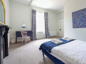 7 bedrooms, free WiFi, bed sheets