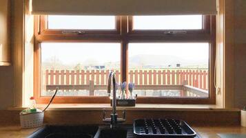 Lave-vaisselle, chaise haute