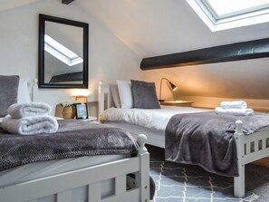 2 chambres, lit parapluie, Wi-Fi gratuit, draps fournis