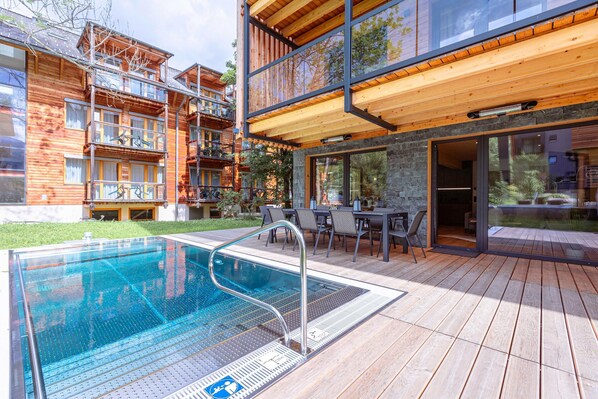 Apartment | Pool | Indoor pool, outdoor pool