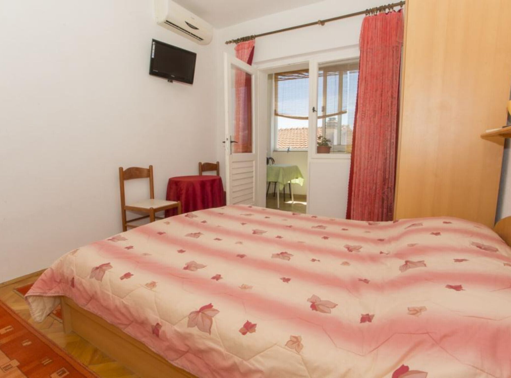 1 chambre, Wi-Fi, draps fournis