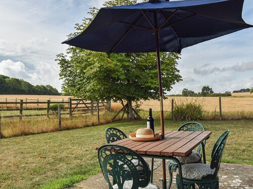 3 bedroom accommodation in Leys Barn