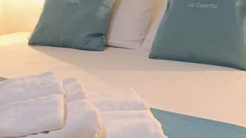 Standard Apartment, 1 Bedroom, Balcony (First floor) | 1 dormitorio y wifi gratis