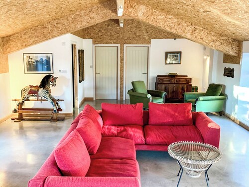 The Organic Cabin - UK42325