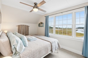4 bedrooms, desk, iron/ironing board, travel crib
