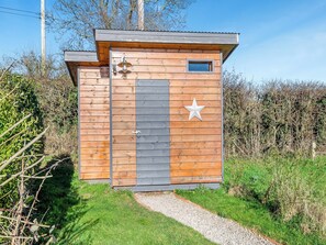 Property grounds - 1 bedroom accommodation in St. Weonards, near Ross-on-Wye (St. Weonards, near Ross-on-Wye)