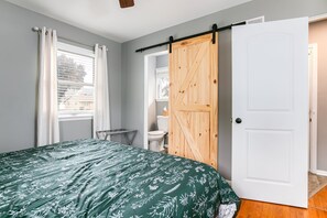 3 quartos, Wi-Fi, roupa de cama, acesso para cadeiras de rodas