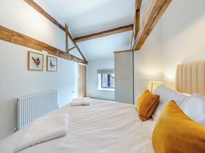 3 quartos, Wi-Fi de cortesia, roupa de cama