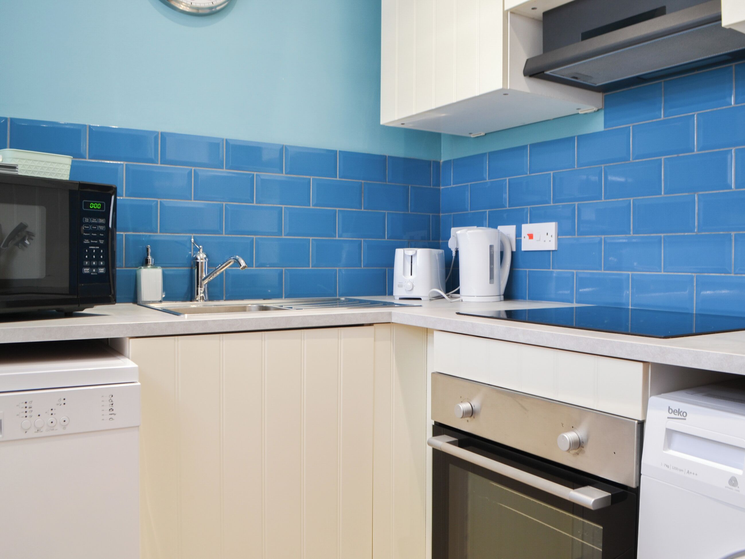 Dishwasher, highchair