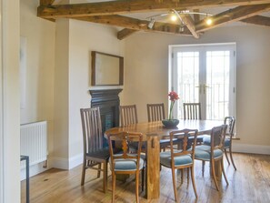 Dining - 3 bedroom accommodation in Alnwick (Alnwick)