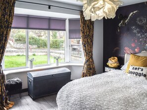 3 bedrooms, free WiFi, bed sheets