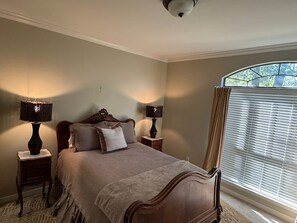 3 bedrooms, WiFi, bed sheets