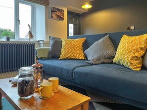 Living area - 2 bedroom accommodation in Glossop (Glossop)