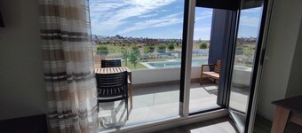 Apartment close to the Metro