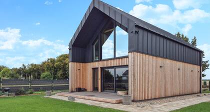 Lovely home in Nowe Warpno with sauna