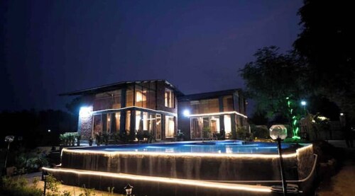 WE Woods Farm Manesar, 6BR Lux King Beds, Pvt Pool