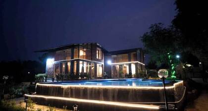 WE Woods Farm Manesar, 6BR Lux King Beds, Pvt Pool