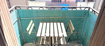 Lovely studio in the artists' quarter