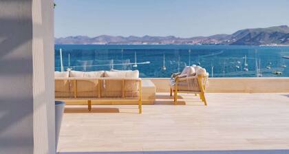 Vista Coral PH Sunset Rooftop Marina & Ocean Views