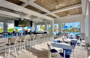 Bar (on property) - Spacious 5Bdr 5Bth ChampionsGate Villa Near Disney, Private Pool & Resort Access (Davenport)