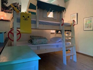 3 bedrooms, iron/ironing board, travel crib, free WiFi