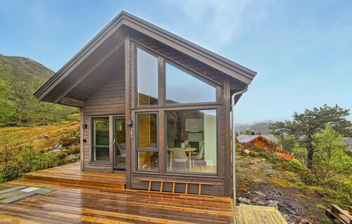 Beautiful home in Bjordal with WiFi