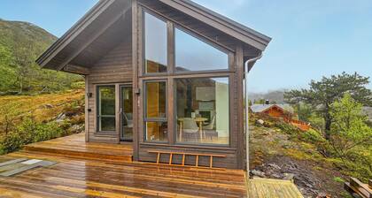 Beautiful home in Bjordal with WiFi