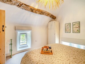 3 bedrooms, free WiFi, bed sheets - 3 bedroom accommodation in Leek (Leek)