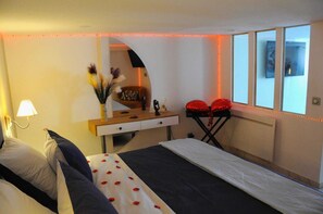 1 chambre, fer et planche à repasser, Wi-Fi, draps fournis