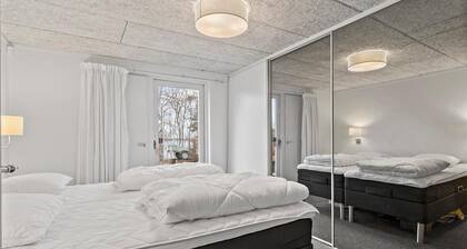 Cozy home in Mariager with WiFi