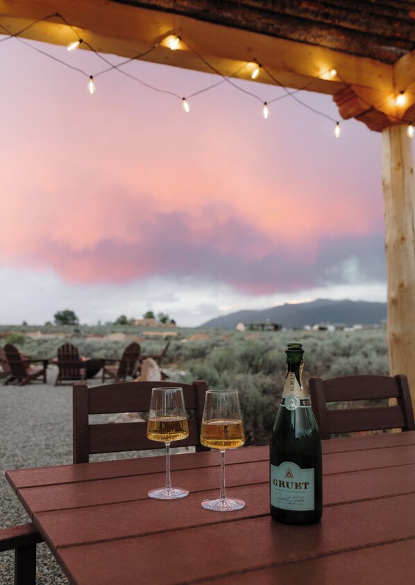 屋外ダイニングエリア