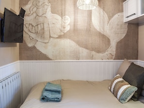 1 bedroom, WiFi (free), bed sheets