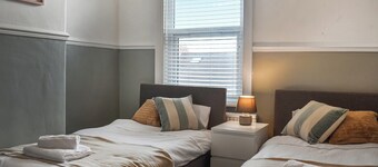 2 bedroom accommodation in Scarborough