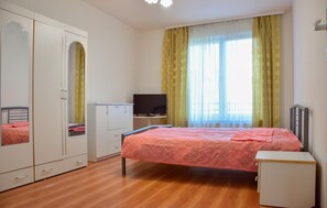 1 bedroom, bed sheets - 1 bedroom amazing home in Kolobrzeg (Kolobrzeg)
