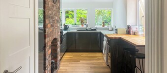 4 soverom innkvartering i ABERTILLERY