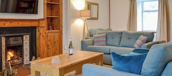 3 bedroom accommodation in Blairgowrie