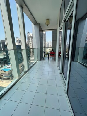 Executive Apartment, 2 Bedrooms, Balcony, City View | Terrace/patio - Damac Majestine VIP (Dubai)