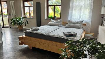 2 bedrooms, travel crib, WiFi, bed sheets