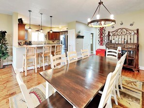 House (4 Bedrooms) | Property amenity - Bluebeary Retreat by Taylor Made Deep Creek (McHenry)