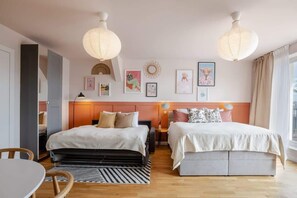 2 bedrooms, iron/ironing board, travel cot, WiFi