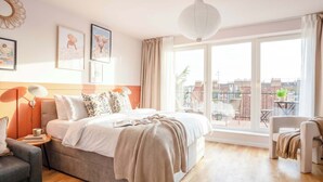Unclassified image, 2 of 16, button - TurnKey | Letna Park Apartment III–Premium Terrace (Praha 7)