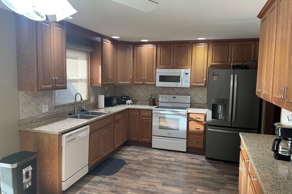 Microones, forn, placa de cuina i rentaplats