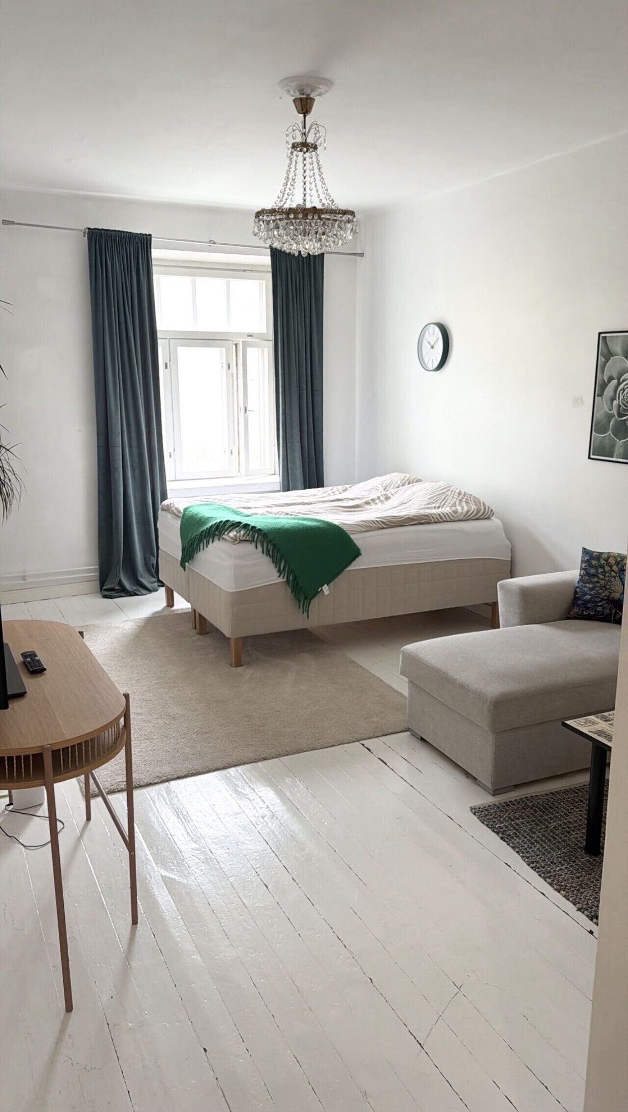 2 bedrooms, iron/ironing board, travel crib, WiFi
