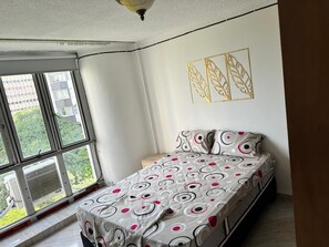 2 間睡房、免費 Wi-Fi