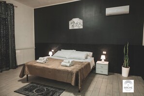 Free WiFi, bed sheets, wheelchair access