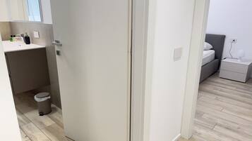 2 chambres, fer et planche Ă repasser, lit parapluie, Wi-Fi