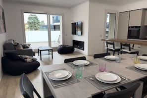 Dining - 2 Min Walk Chorus Life, with 2 Bedrooms and 2 Bath (Bergamo)