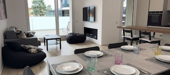 2 Min Walk Chorus Life, with 2 Bedrooms and 2 Bath