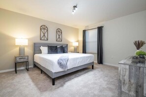5 Schlafzimmer, Bügeleisen/Bügelbrett, kostenloses WLAN, Bettwäsche