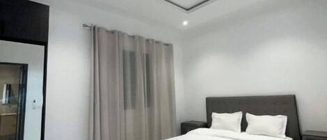 3 bedrooms, WiFi, bed sheets